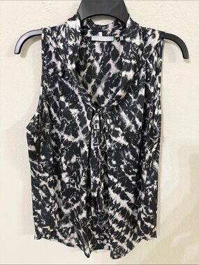 Violet & Claire Sleeveless Tie Dye Blouse